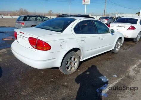 2001 Oldsmobile Alero Gls z USA, uszkodzony, nr VIN 1G3NF52E81C123989